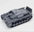 Modell des Sturmgeschütz III Ausf. E mit Winterketten, detailreiche Darstellung.
