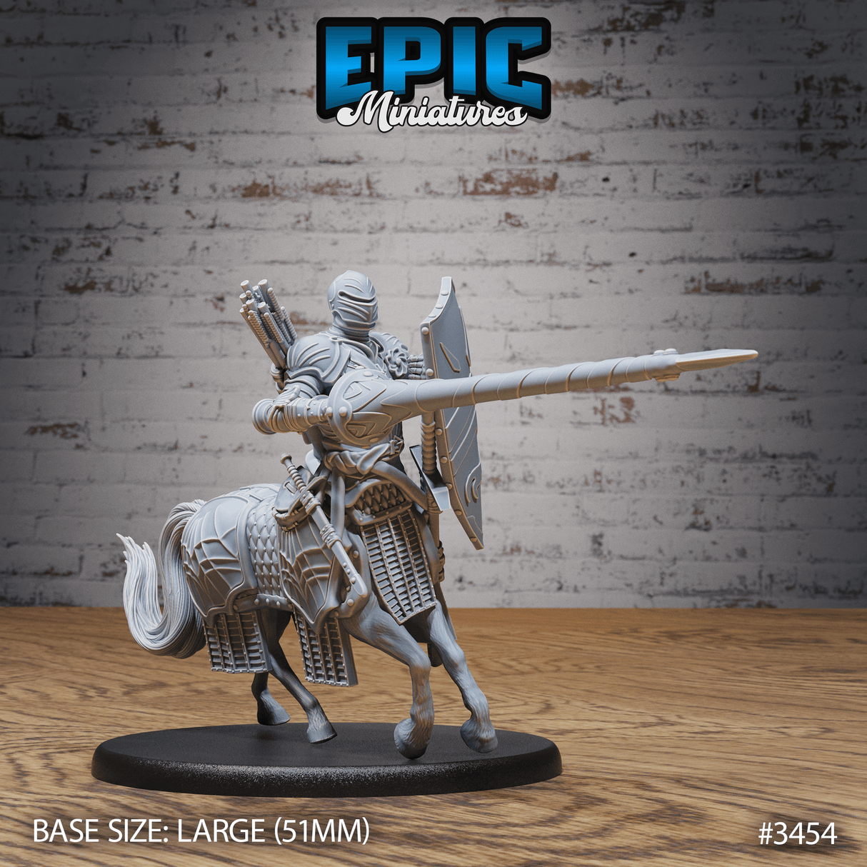 Tabletop Miniatur: Zentaur-Ritter mit Lanze, bereit zum Angriff, von vorne
