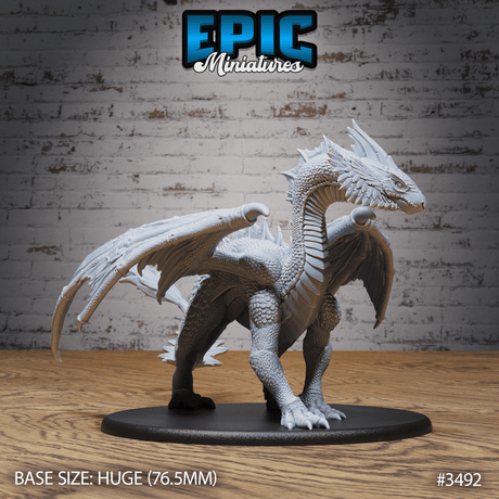 Detailreiche Tabletop Miniatur des stehenden Mirage Drachen