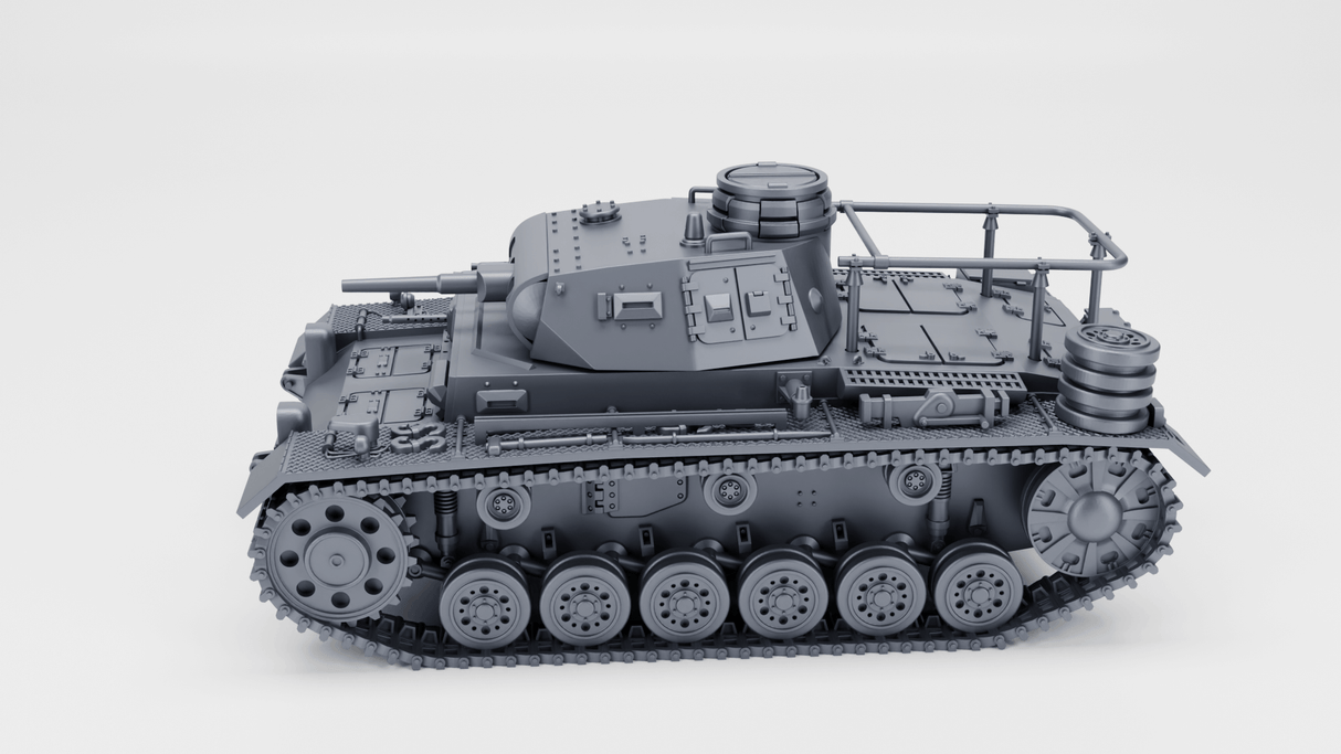 Seitenansicht des Panzerbefehlswagen III Ausf. E mit Winterketten, ein mobiler Gefechtsstand der Wehrmacht.