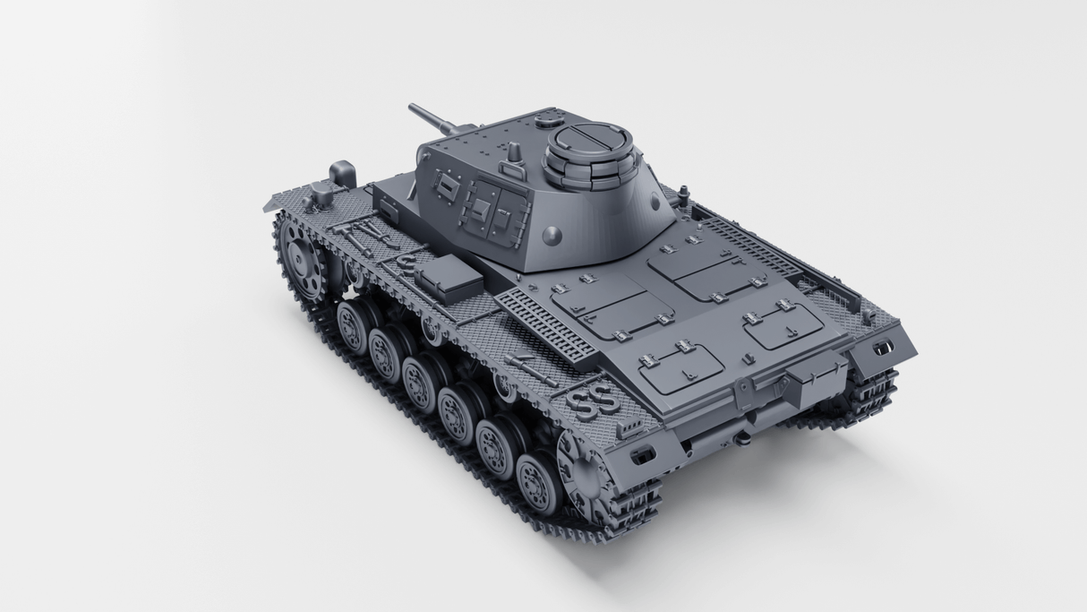 Modell des Panzer III Ausf. E mit Winterketten, detailreiche Darstellung in Grau.