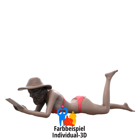 Frau im Bikini liest ein Buch - Miniaturfigur